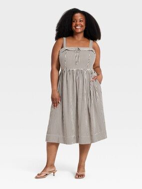 Women's Plus Wide Strap Sleeveless Scoop Tie-Front Midi A-Line Dress - Ava & Via